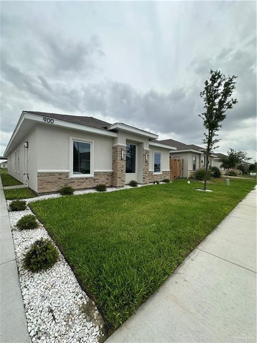 1-900 N Blair Avenue, Edinburg, TX, 78541 | Card Image