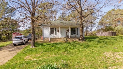 210 Westwood Cir, Selmer, TN, 38375-1421 | Card Image