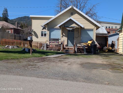 235 S 5th St, St. Maries, ID, 83861-2020 | Card Image