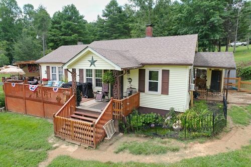 4251 Riverside Dr, Independence, VA, 24348-4806 | Card Image