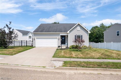 880 Starr Ridge St, Massillon, OH, 44646-0107 | Card Image