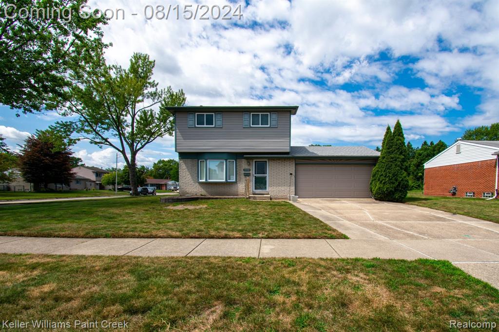 Woodlawn St, Taylor, MI 48180