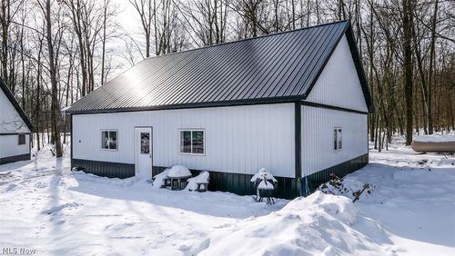 7561 Rockwood Rd, Windsor, OH, 44099-9741 | Card Image