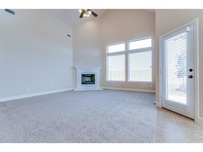 Residential Lease in Little Elm 5