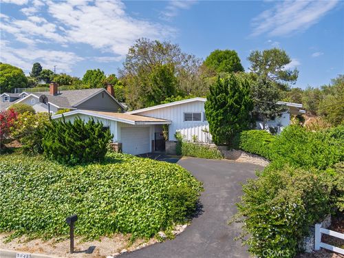 5046 Range Horse Ln, Rolling Hills Estates, CA, 90274-1538 | Card Image