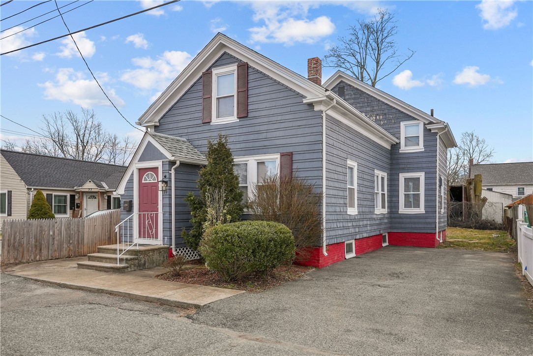 Becker Ave, Johnston, RI 02919