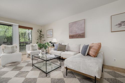200-2492 Larkspur Ln, Sacramento, CA, 95825-4112 | Card Image