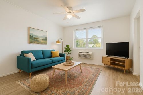 d2-200 York St, chester, SC, 29706-1475 | Card Image