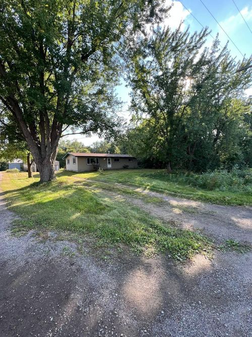 4764 Lexington Ave Ne, Ham Lake, MN, 55304-4613 | Card Image