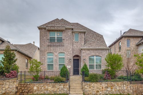 17620 Bottlebrush Dr, Dallas, TX, 75252-8057 | Card Image