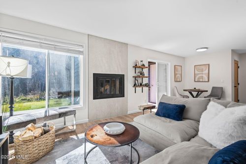 i-101-34999 Highway 6, Edwards, CO, 81632-8224 | Card Image