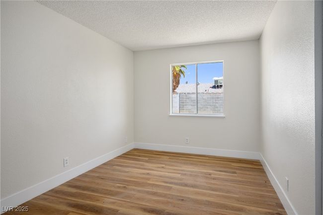 4trh Bedroom | Image 18