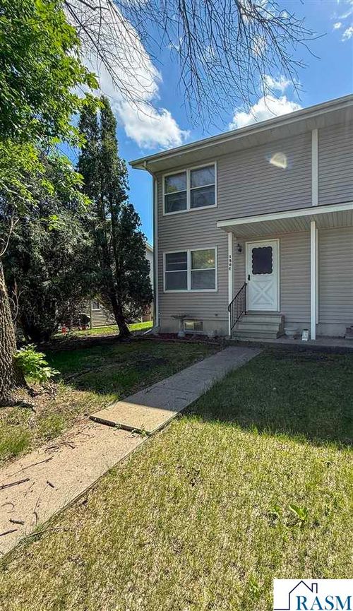 1306 S German St, New Ulm, MN, 56073-3478 | Card Image