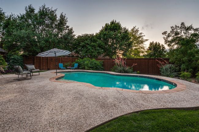 Large pool with extensive decking | Image 5