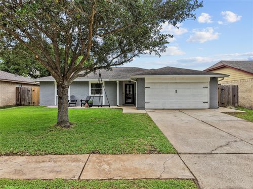 204 Sweetgum St, League City, TX, 77573-1639 | Card Image