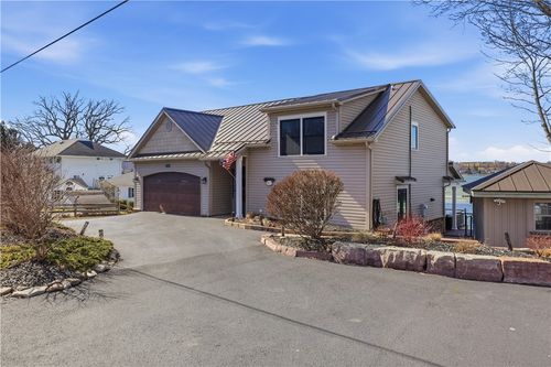 4102 E Lake Rd, Livonia, NY, 14487-9631 | Card Image