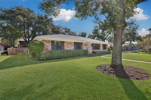 4402 Fallbrook Dr, Houston, TX, 77018-1033 | Card Image