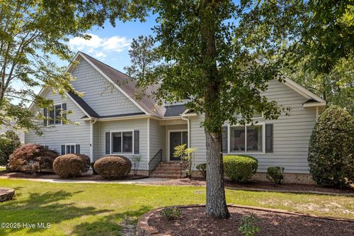 425 Cypress Landing Trl, Chocowinity, NC, 27817-8883 | Card Image
