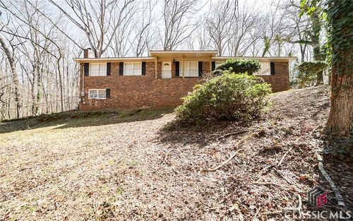 325 Segrest Cir, Athens, GA, 30605-3739 | Card Image