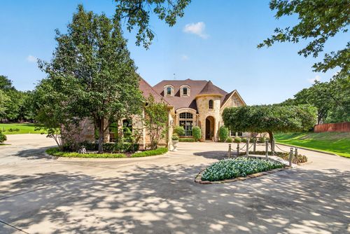 10513 Silver Fox Ct, Fort Worth, TX, 76108-8321 | Card Image