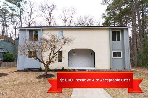 6001 Applewood Ln, Raleigh, NC, 27609-3903 | Card Image