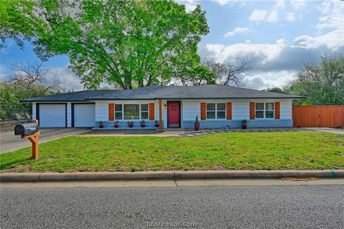 1607 S Chappell Hill Street, Brenham, TX, 77833 | Card Image