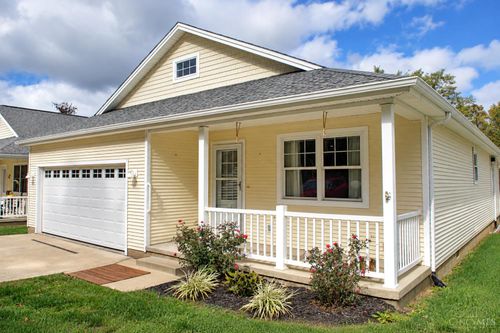 128 Springlake Avenue, Hillsboro, OH, 45133 | Card Image