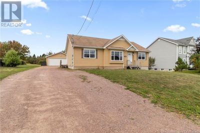 164 Leandre St, House other with 5 bedrooms, 2 bathrooms and null parking in Memramcook NB | Image 3