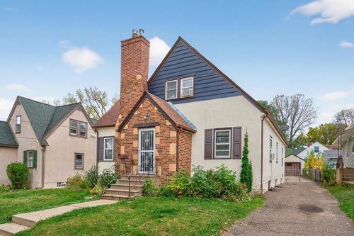 242 Annapolis St W, West Saint Paul, MN, 55118-1229 | Card Image