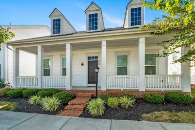 Functional Front Porch | Image 2