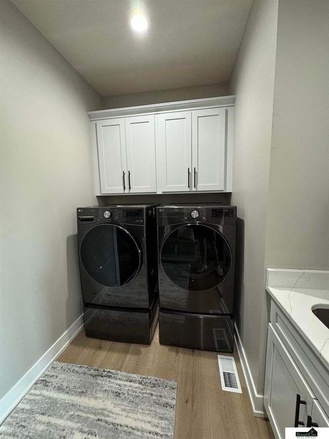 7949 Ponce Dr, Townhouse with 4 bedrooms, 3 bathrooms and 3 parking in Lincoln NE | Image 4