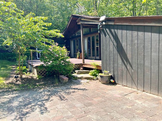 305 Shadow Ln, House other with 3 bedrooms, 3 bathrooms and null parking in Sandisfield MA | Image 27