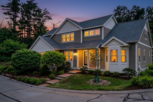 21-4-3 Mcgill Ct, Hopkinton, MA, 01748-2361 | Card Image