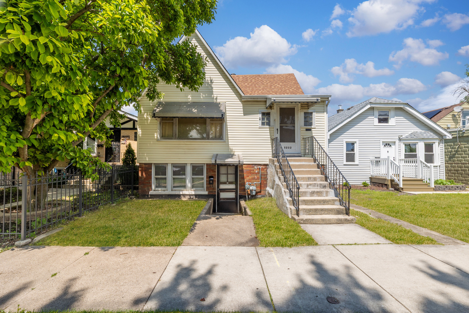 Residential Income in Chicago