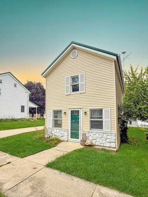 202 S Main St, ORANGEVILLE, IL, 61060-9246 | Card Image