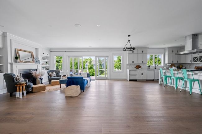935 E Squantum St, House other with 4 bedrooms, 6 bathrooms and 4 parking in Quincy MA | Image 4