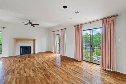 305-409 E 38th St, Austin, TX, 78705-1652 | Card Image