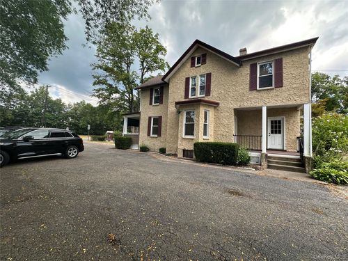 198 Orange Ave, Suffern, NY, 10901-6252 | Card Image