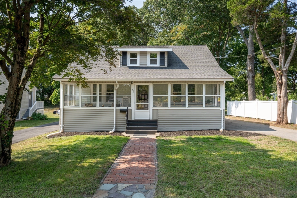 Pierce Rd, Weymouth, MA 02188