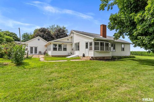 2576 285th Ave, De Witt, IA, 52742-9439 | Card Image
