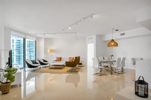907-17301 Biscayne Blvd, Aventura, FL, 33160-4895 | Card Image