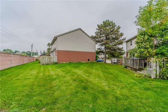 34 - 26 Poplar Dr, Townhouse with 3 bedrooms, 1 bathrooms and 1 parking in Cambridge ON | Image 44