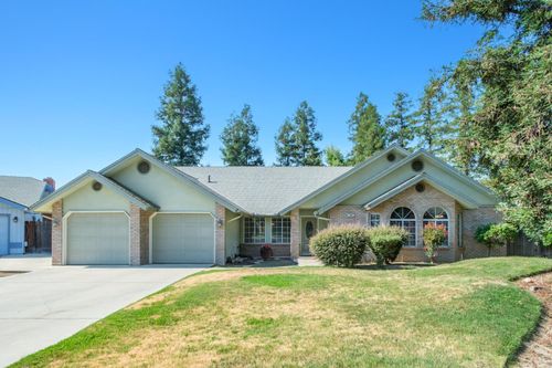 194 Cindy Ave, Clovis, CA, 93612-5721 | Card Image