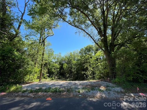 2913 Morning Dr, Charlotte, NC, 28208-6809 | Card Image