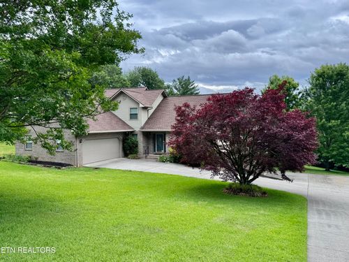 1017 Peterson Ln, Maryville, TN, 37803-1911 | Card Image