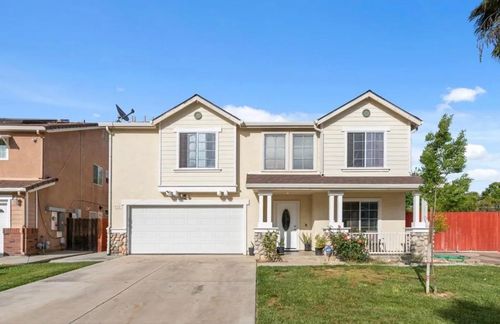 748 Heron Dr, Los Banos, CA, 93635-9462 | Card Image
