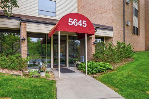305-5645 Green Circle Dr, Hopkins, MN, 55343-9662 | Card Image