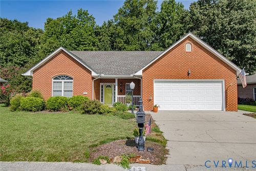 513 Cobblestone Dr, Hopewell, VA, 23860-4150 | Card Image