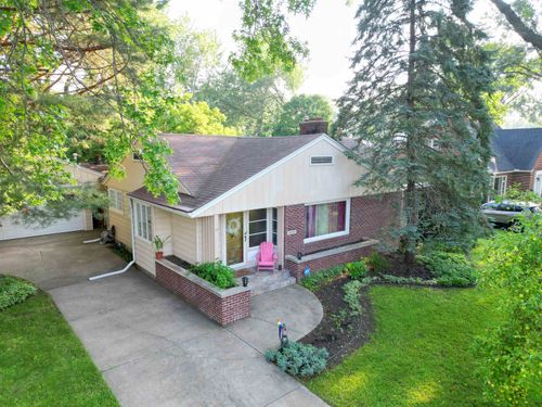 1122 Lundvall Ave, ROCKFORD, IL, 61107-3340 | Card Image