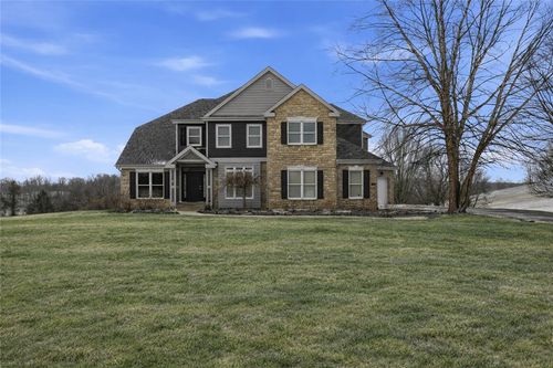 110 Timber Ridge Dr, Lancaster Twp, PA, 16037 | Card Image